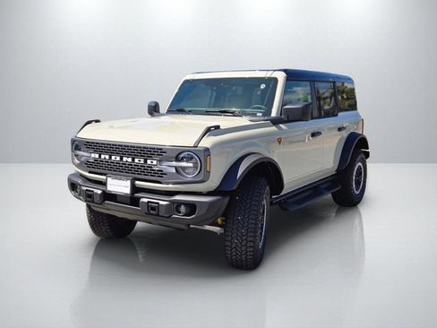 New 2026 Ford Bronco Badlands w/ Sasquatch Package AWD/4WD image 8