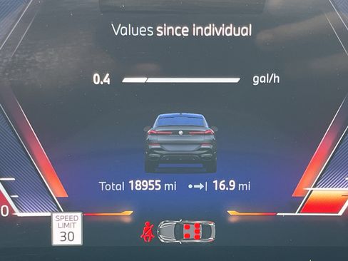 Used 2025 BMW X6 xDrive40i w/ Climate Comfort Package image 13