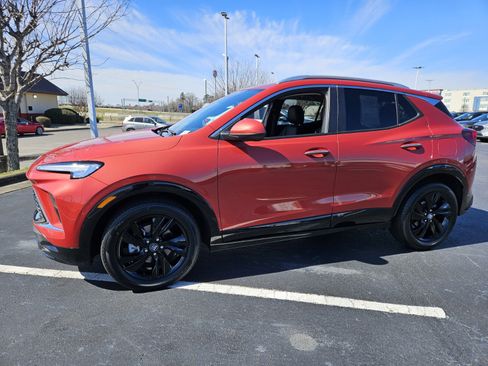 Used 2024 Buick Encore GX Sport Touring w/ Comfort Package image 3