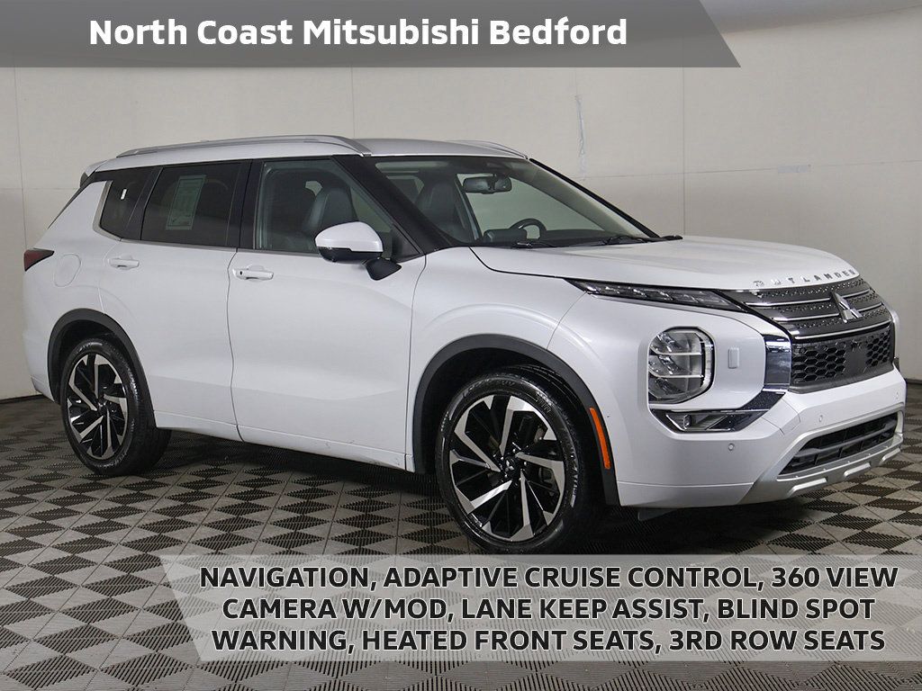 Used 2022 Mitsubishi Outlander SEL AWD/4WD image 1
