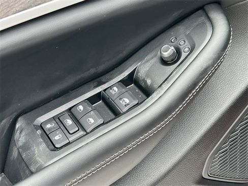 New 2026 Jeep Grand Cherokee Altitude image 14