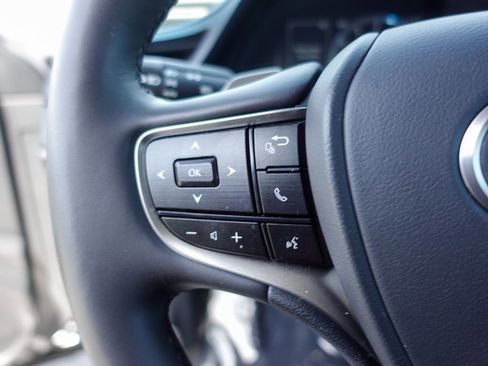 Used 2024 Lexus ES 350 w/ Premium Package FWD image 13