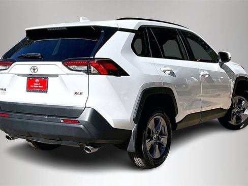 Used 2024 Toyota RAV4 XLE image 5