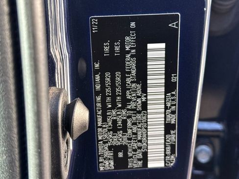 Used 2023 Toyota Highlander XSE image 37