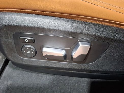 Used 2023 BMW X6 xDrive40i w/ M Sport Package image 10