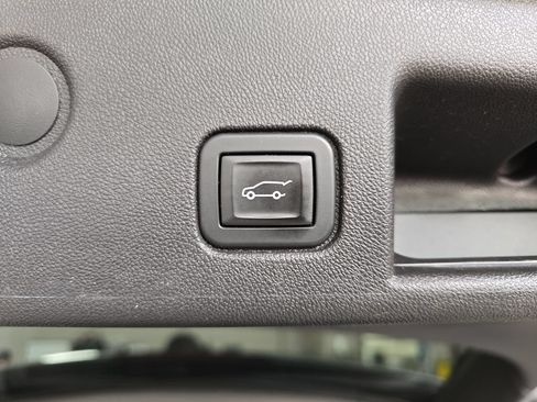 Used 2024 Chevrolet Equinox LT AWD/4WD image 13