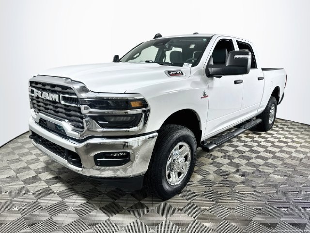 Used 2025 RAM 3500 Tradesman AWD/4WD image 7