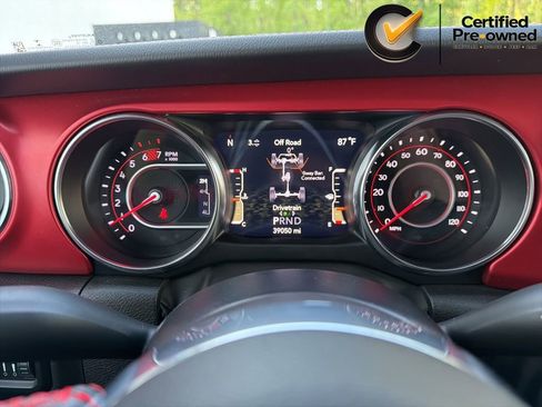 Used 2022 Jeep Wrangler Unlimited Rubicon w/ LED Lighting Group AWD/4WD image 57