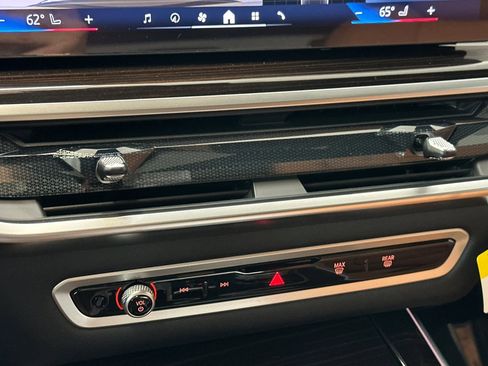 New 2026 BMW X5 sDrive40i image 19