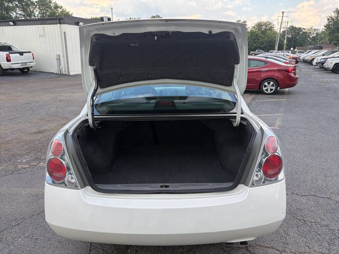 Used 2005 Nissan Altima 2.5 S w/ (F01) Convenience Pkg FWD image 21