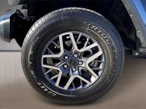 Used 2025 Jeep Wrangler Sahara image 6