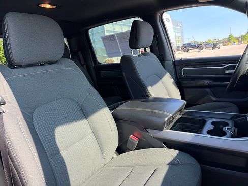 Used 2019 RAM 1500 Big Horn AWD/4WD image 12