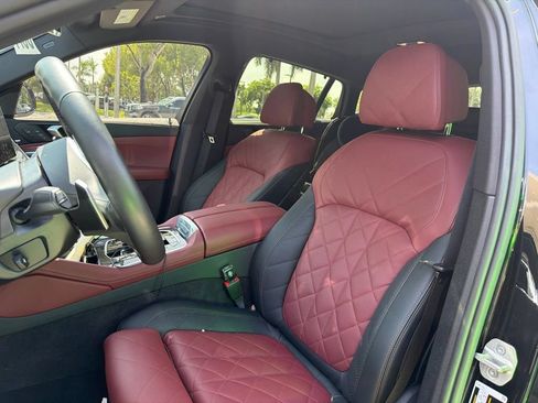 Used 2026 BMW X6 xDrive40i w/ Executive Package AWD/4WD image 2