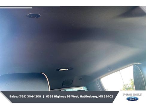 Used 2023 RAM 1500 Laramie AWD/4WD image 17