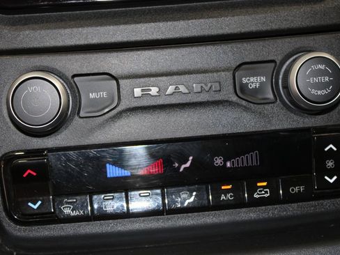 Used 2023 RAM ProMaster 2500 FWD image 42