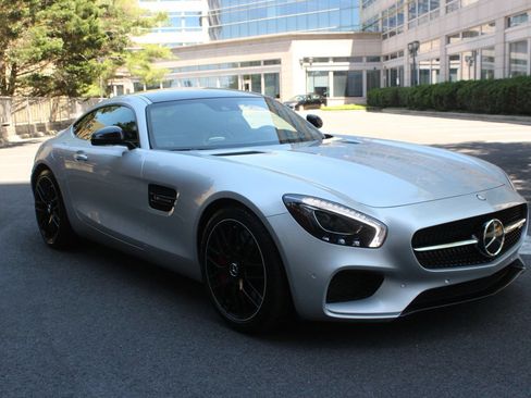 Used 2016 Mercedes-Benz AMG GT S image 1