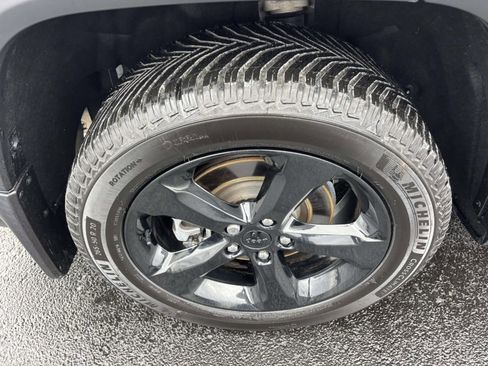 Used 2021 Jeep Grand Cherokee L Limited w/ Trailer Tow Group (B) image 12