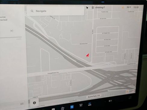 Used 2022 Tesla Model X image 15