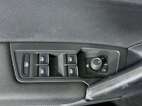 Used 2019 Volkswagen Tiguan SEL AWD/4WD image 24