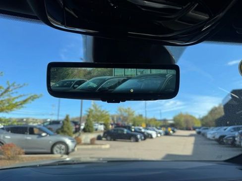 Used 2023 Jeep Grand Cherokee Overland w/ Luxury Tech Group IV AWD/4WD image 38