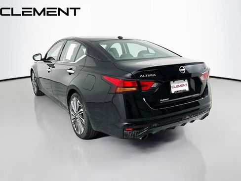Used 2023 Nissan Altima 2.5 SL FWD image 10