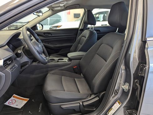 New 2025 Nissan Altima 2.5 S image 10