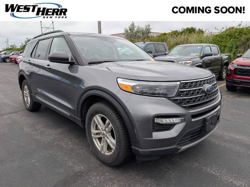 Used 2022 Ford Explorer XLT w/ Equipment Group 202A AWD/4WD image 1