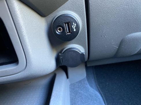 Used 2019 Nissan Frontier SV image 24