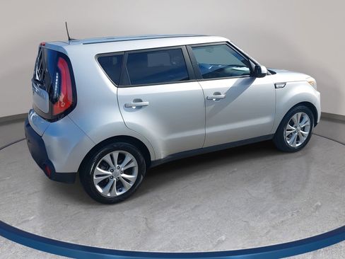 Used 2015 Kia Soul + FWD image 5