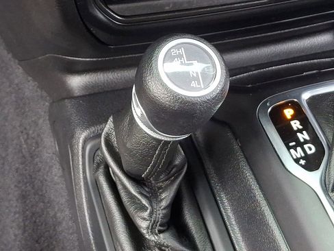 Used 2021 Jeep Gladiator Sport AWD/4WD image 24