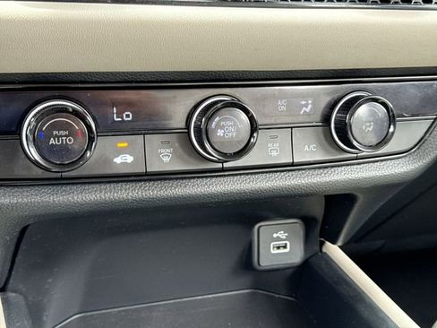 Used 2024 Honda HR-V LX image 18
