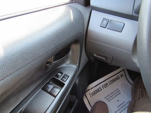 Used 2017 Nissan NV200 S image 39