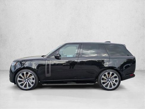 New 2025 Land Rover Range Rover SE image 5