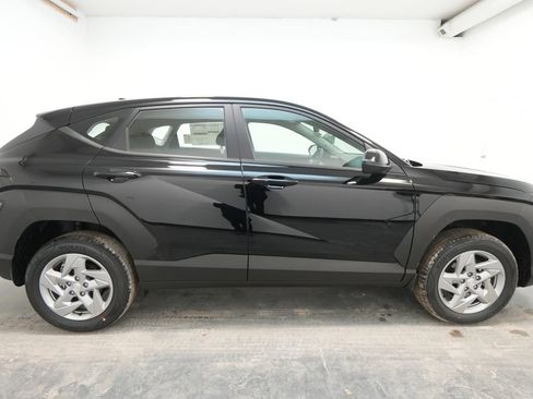 New 2026 Hyundai Kona SE image 9