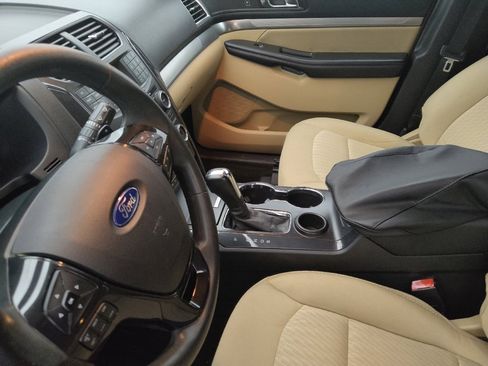 Used 2017 Ford Explorer FWD image 17