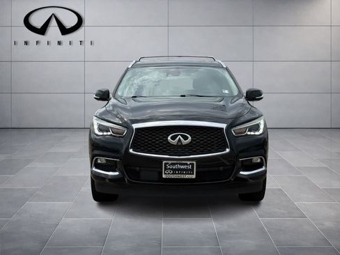 Used 2019 INFINITI QX60 Luxe w/ Sensory Package FWD image 2