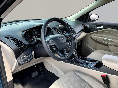 Used 2019 Ford Escape SE FWD image 17