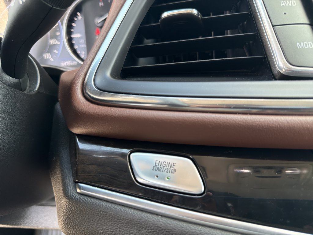 Used 2021 Buick Enclave Avenir w/ Avenir Technology Package AWD/4WD image 30
