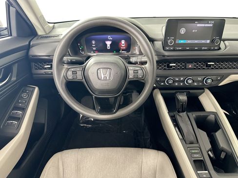 Used 2023 Honda Accord EX image 21