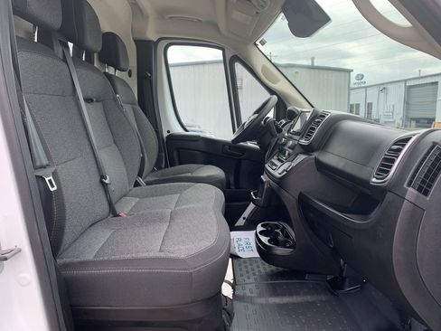 Used 2024 RAM ProMaster 2500 image 38