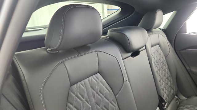 Used 2025 Audi SQ5 Premium Plus AWD/4WD image 39