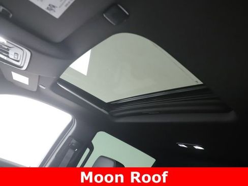 Used 2025 GMC Sierra 2500 AT4 w/ AT4 Premium Plus Package AWD/4WD image 19