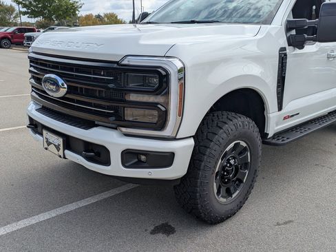 New 2026 Ford F250 Platinum w/ Tremor Off-Road Package image 10