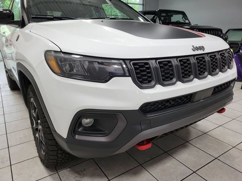 Used 2026 Jeep Compass Trailhawk AWD/4WD image 27