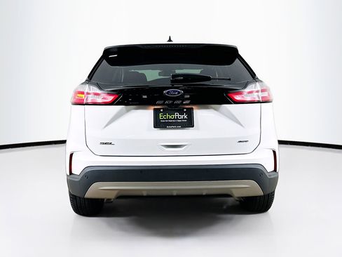 Used 2023 Ford Edge SEL image 7