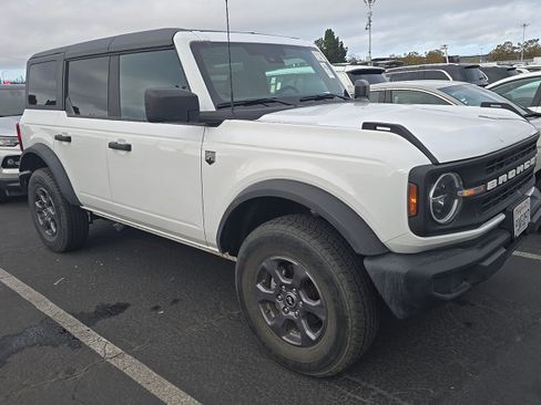 Used 2025 Ford Bronco Big Bend AWD/4WD image 3