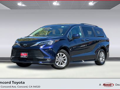 Used 2026 Toyota Sienna XLE