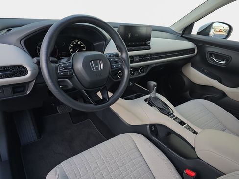 Certified 2025 Honda HR-V LX image 16