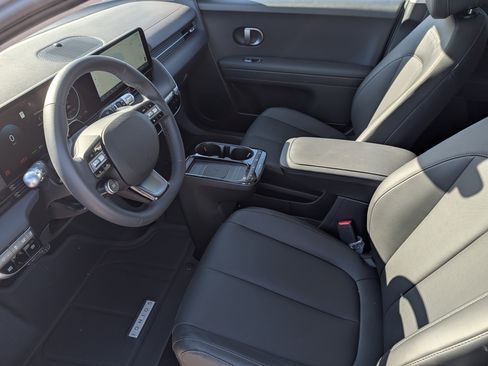 New 2026 Hyundai Ioniq 5 SEL image 6