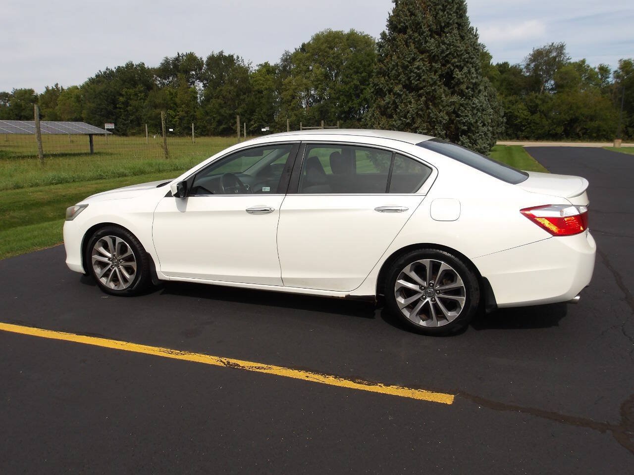 Used 2013 Honda Accord Sport image 12